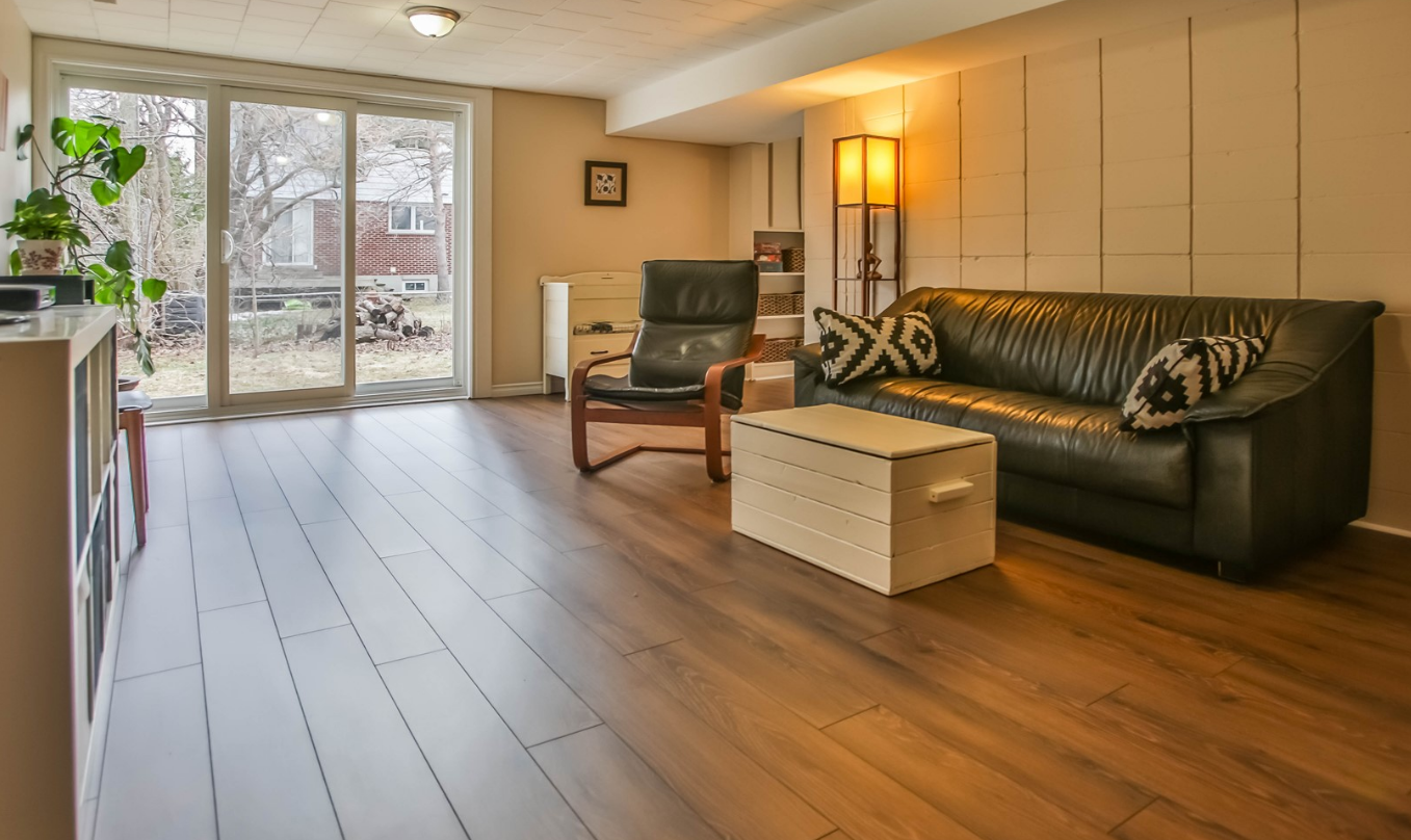 Family room, attractive, clean and ready to show